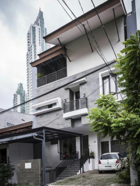 Гостиница Amelia Guest House Jakarta  Джакарта